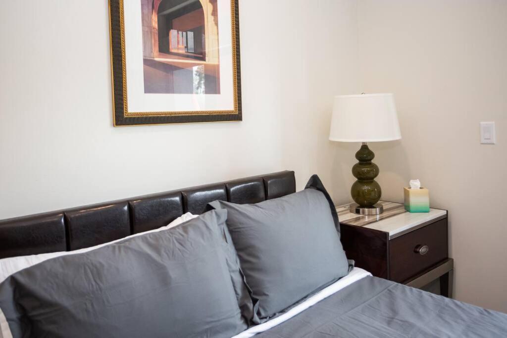 Cute Studio With Large Balcony And Great Park View San Diego Bagian luar foto