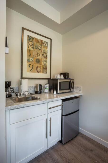 Cute Studio With Large Balcony And Great Park View San Diego Bagian luar foto