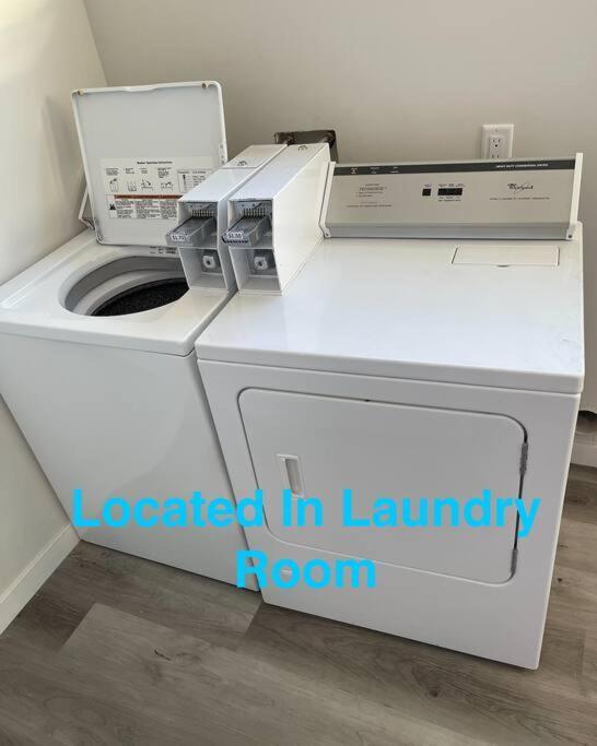 Cute Studio With Large Balcony And Great Park View San Diego Bagian luar foto